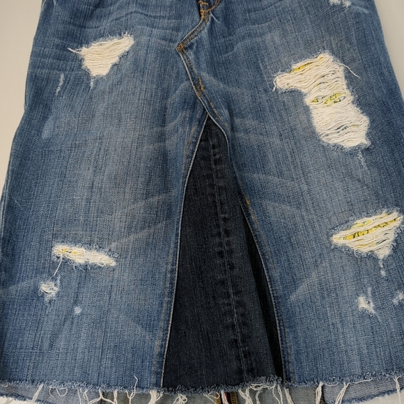Y2K Holliester Denim Skirt with Frayed Hem Womens Size 9L Patch Skater Grunge - Picture 3 of 10